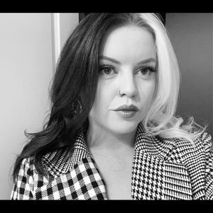 Meet your Posher, Tabitha